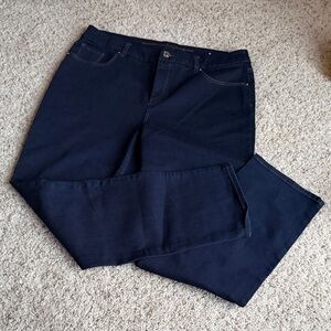 CHICOS so slimming girlfriend slim leg stretch dark Wash jean size 14 R